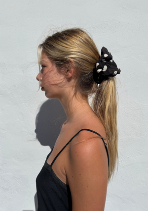 Voluminous Scrunchie - Polka