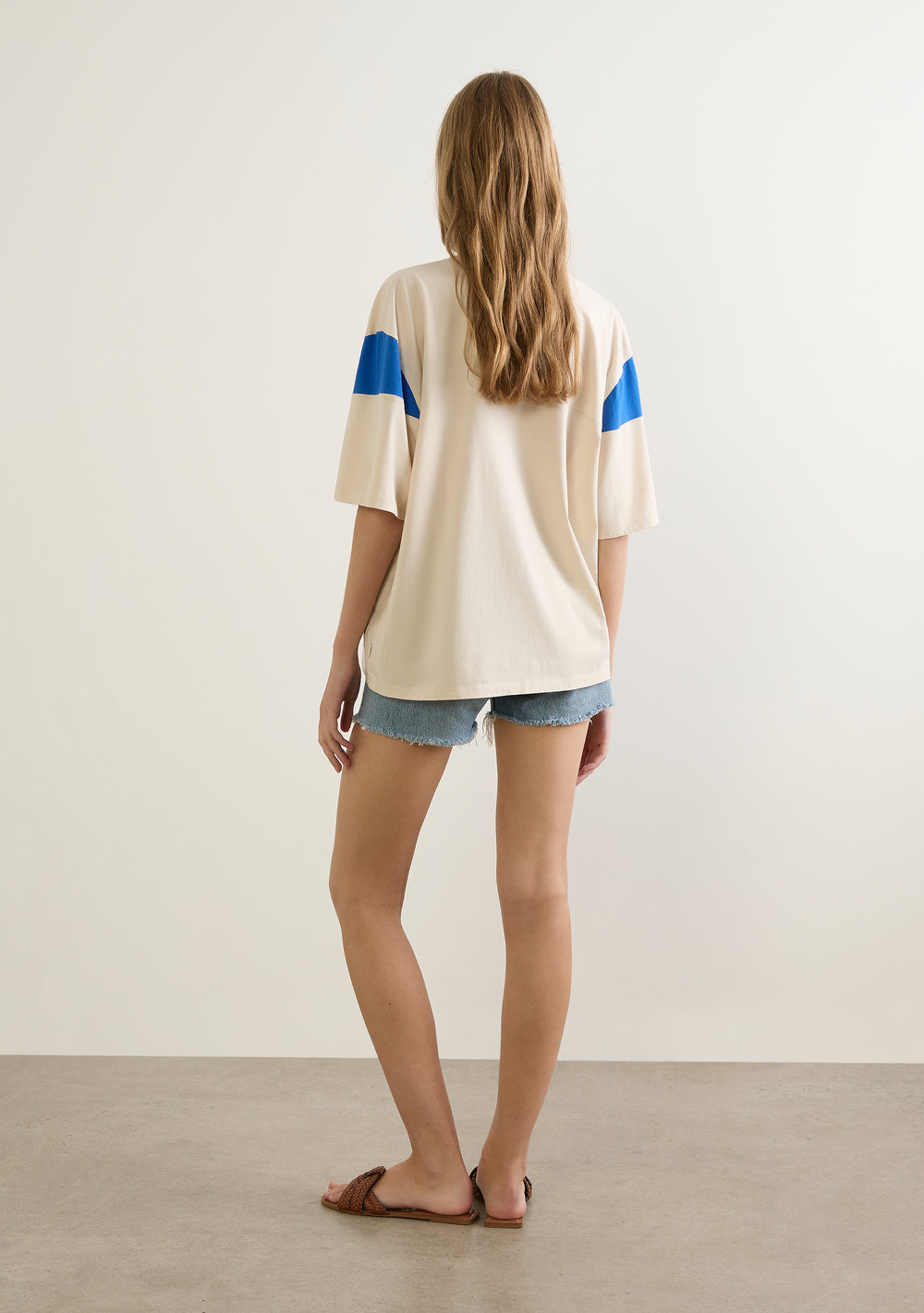 Oscar Tee
