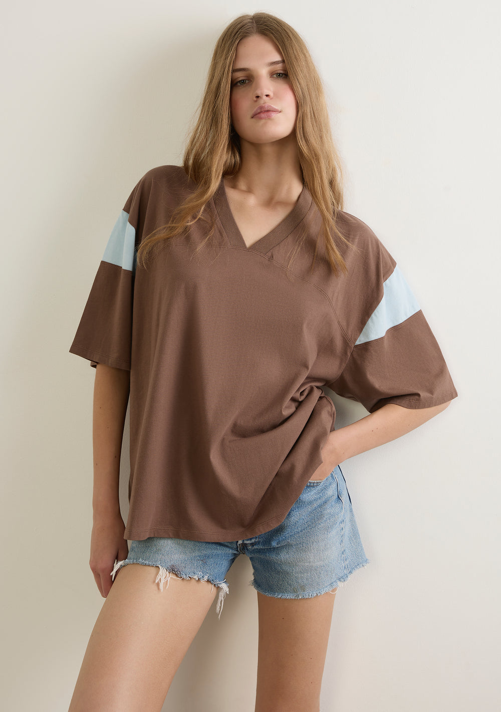 Oscar Tee