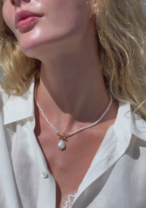 Isla Pearl Necklace